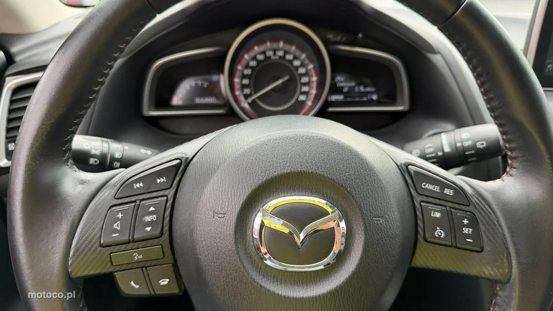 Mazda 3 24