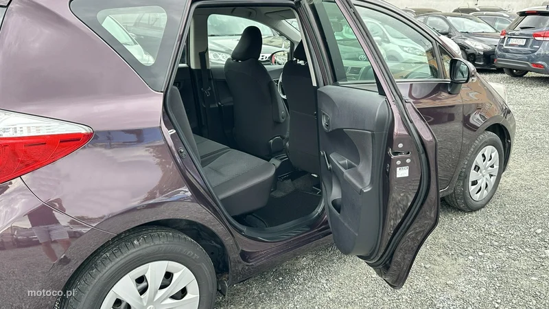 Toyota Verso-S 18