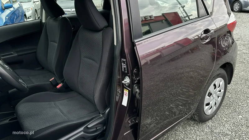 Toyota Verso-S 24