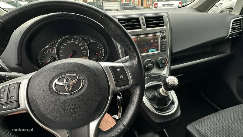 Toyota Verso-S 25