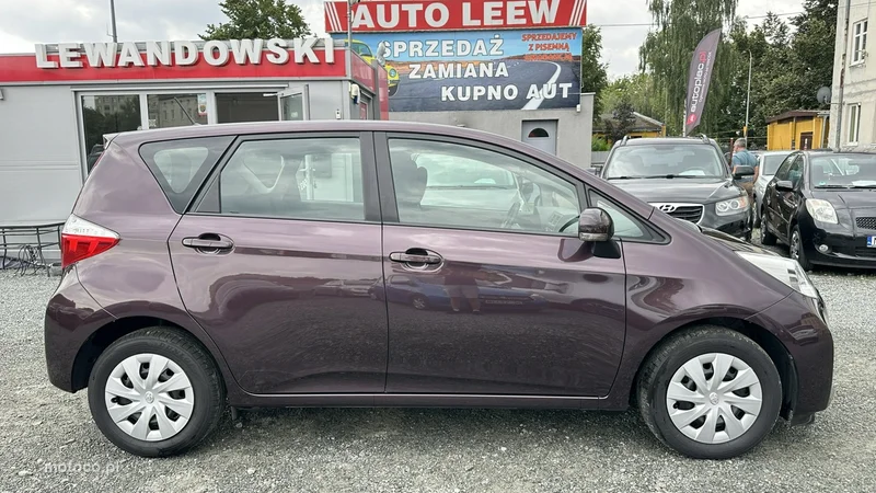 Toyota Verso-S 4