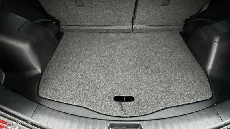 Toyota Verso-S 9