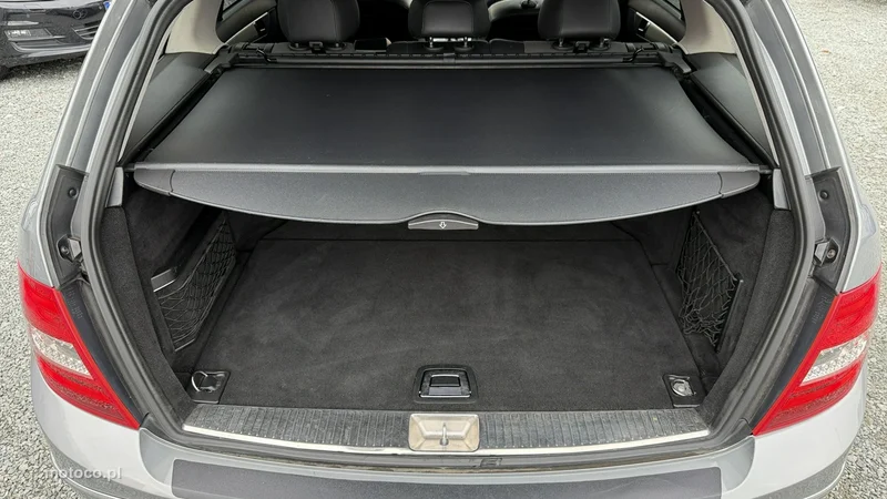 Mercedes-Benz Klasa C W204 C 200 12