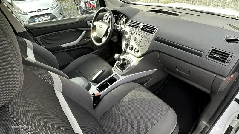 Ford Kuga I 16