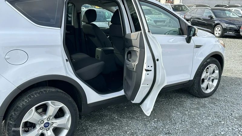 Ford Kuga I 18