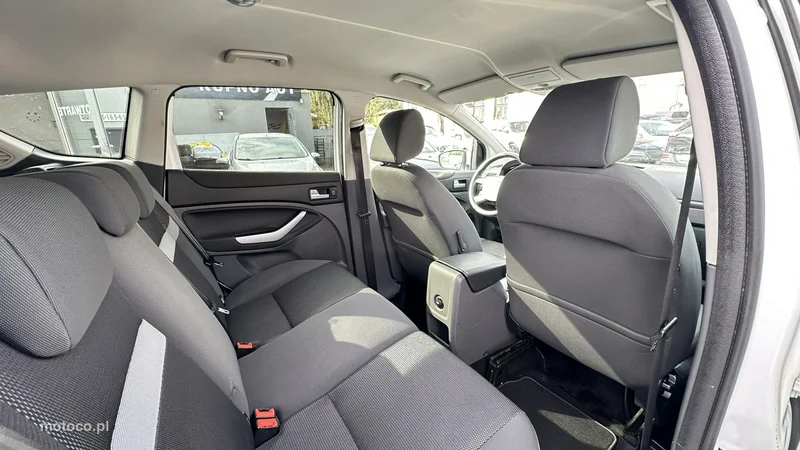 Ford Kuga I 19