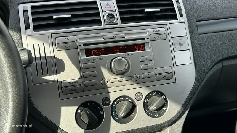 Ford Kuga I 27