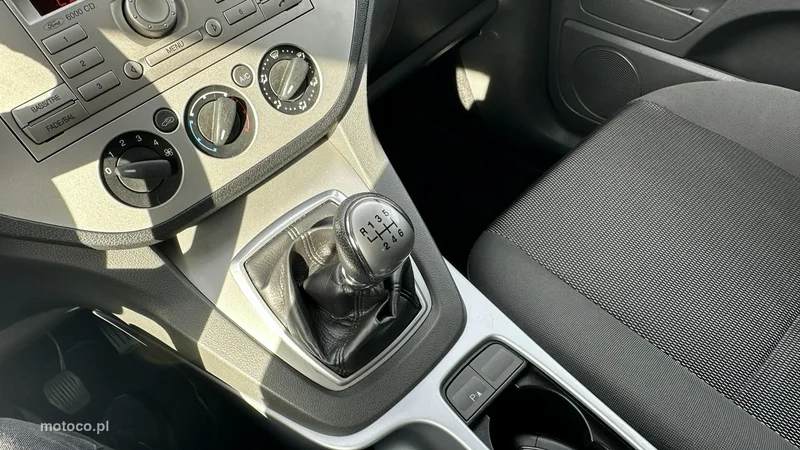 Ford Kuga I 28