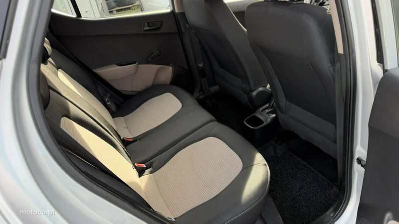 Hyundai i10 17
