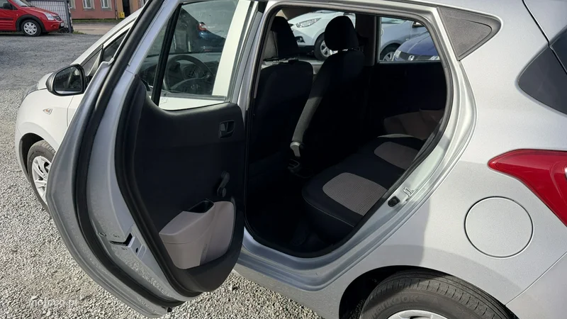 Hyundai i10 18