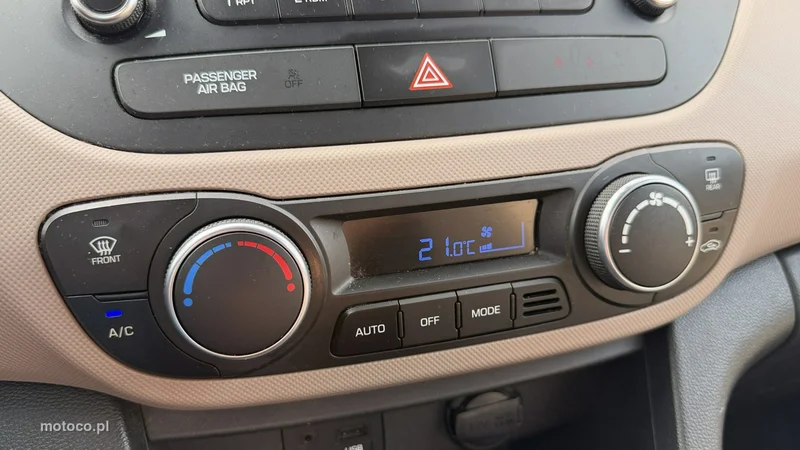 Hyundai i10 25