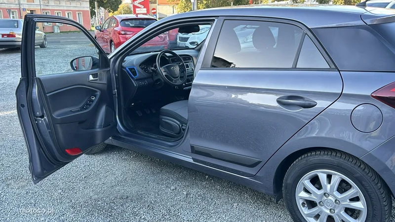 Hyundai i20 23