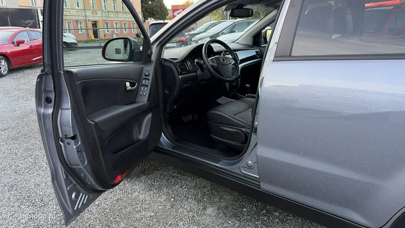 Ssangyong Korando 25