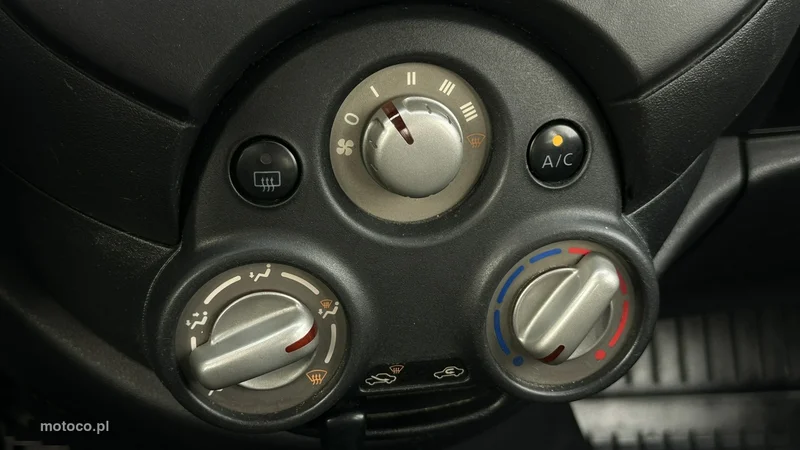 Nissan Micra 24