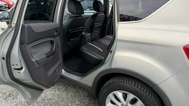 Ford Kuga I 19