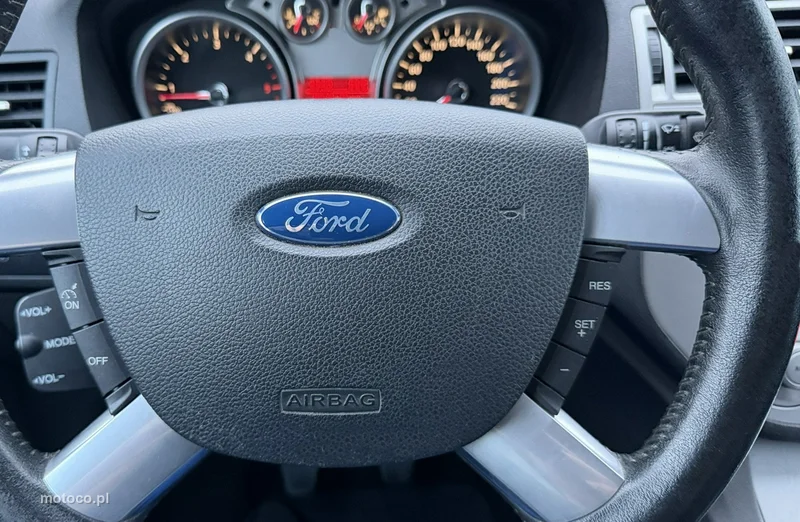 Ford Kuga I 24
