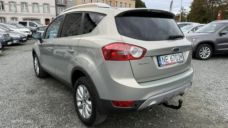 Ford Kuga I 10
