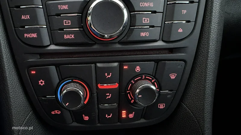 Opel Meriva B 29
