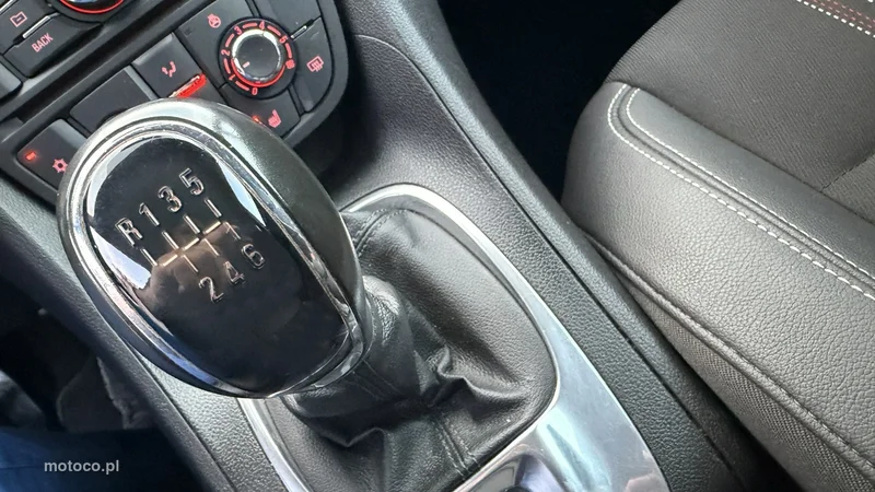 Opel Meriva B 31
