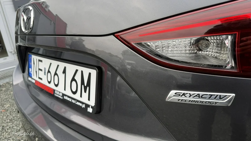 Mazda 3 6
