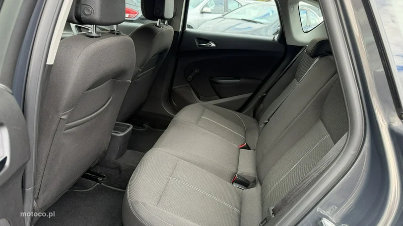 Opel Astra J 23