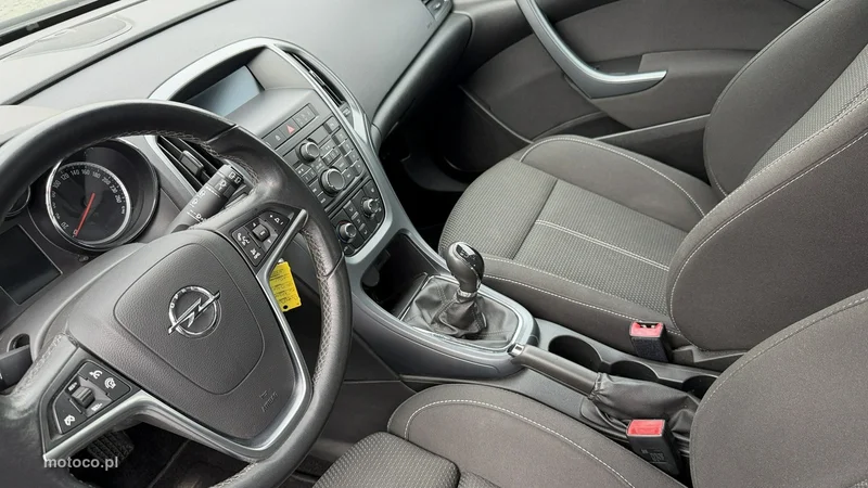 Opel Astra J 25