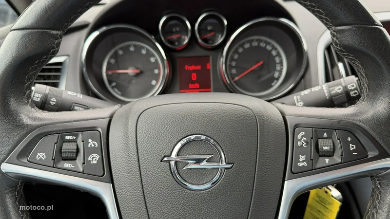 Opel Astra J 27
