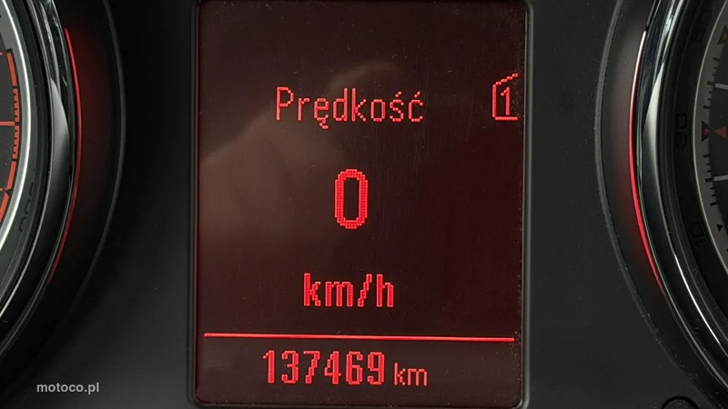 Opel Astra J 4