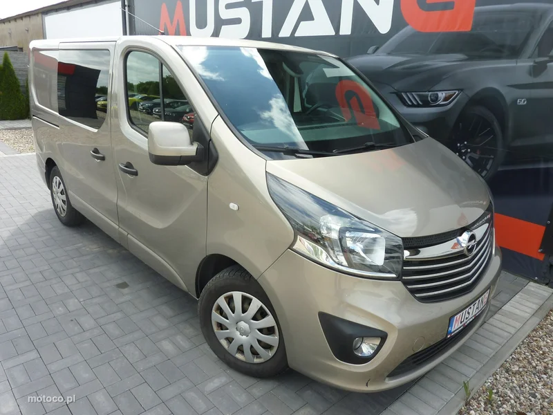 Opel Vivaro 9