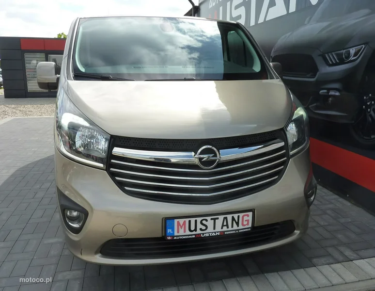 Opel Vivaro 2