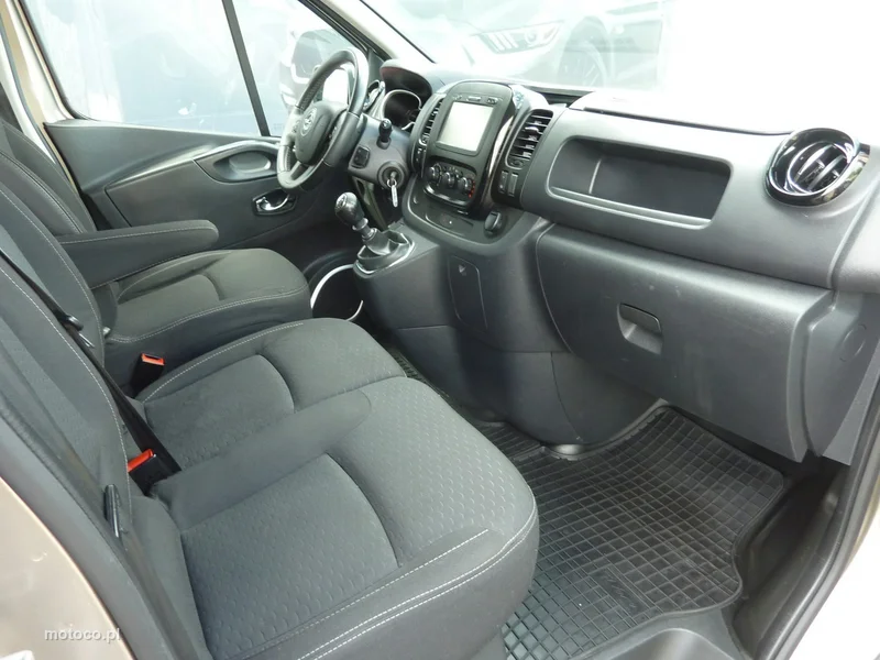 Opel Vivaro 13