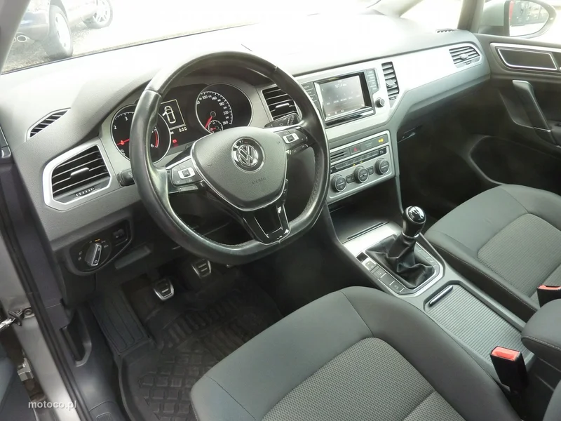 Volkswagen Golf Sportsvan VII 11