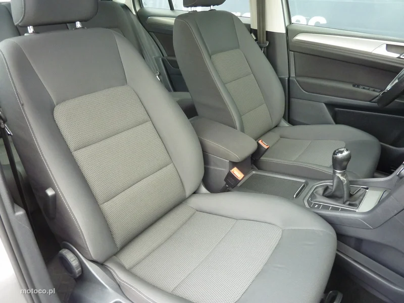 Volkswagen Golf Sportsvan VII 17
