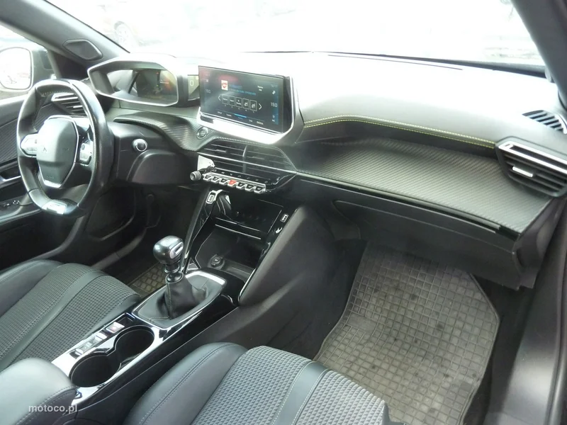 Peugeot 2008 14
