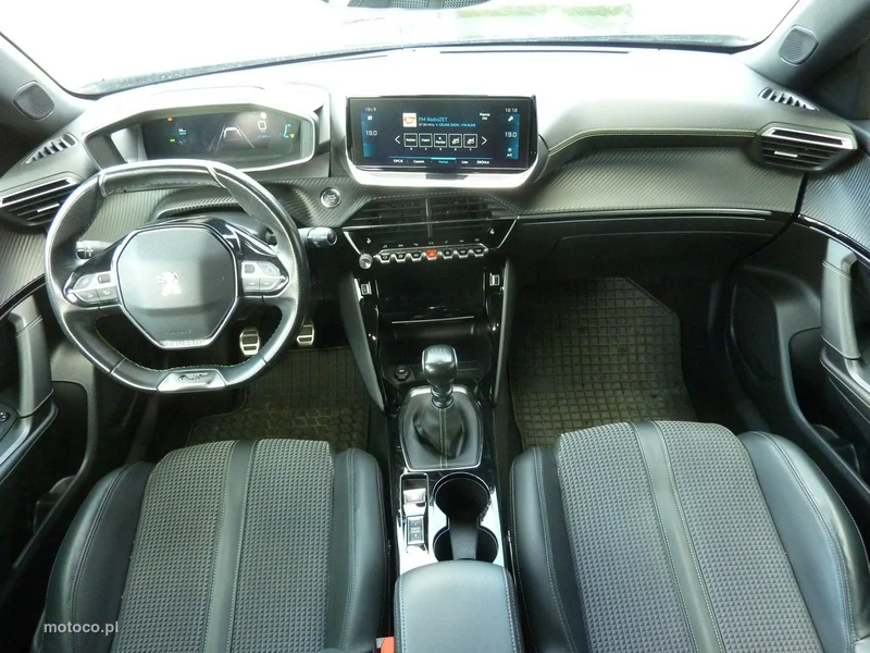 Peugeot 2008 17