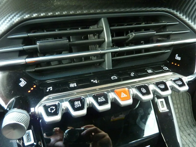 Peugeot 2008 29