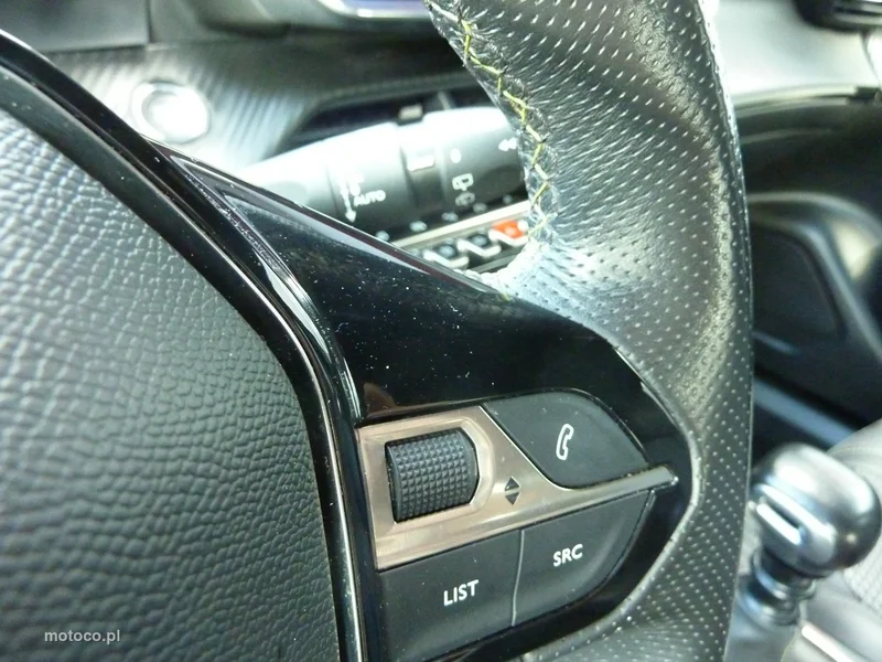 Peugeot 2008 36