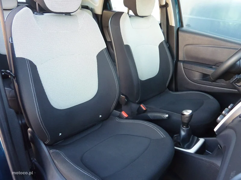 Renault Captur I 16