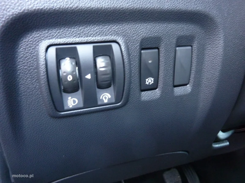 Renault Captur I 36
