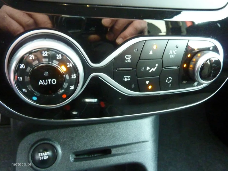 Renault Captur I 21