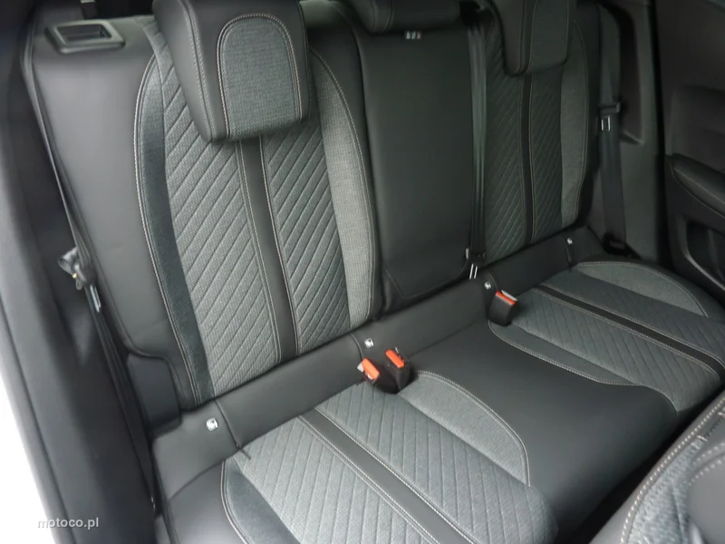 Peugeot 2008 12