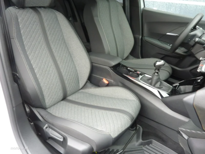 Peugeot 2008 14