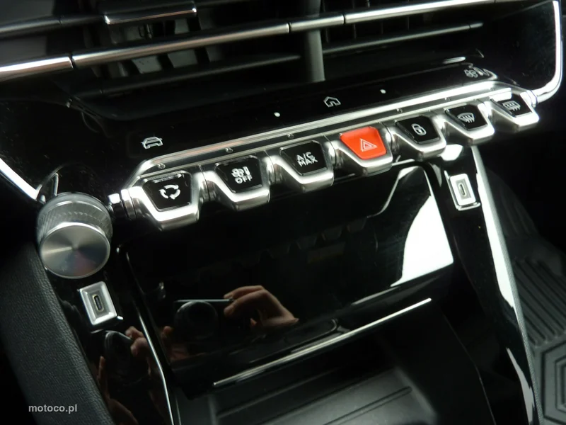 Peugeot 2008 32
