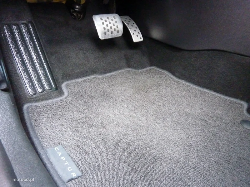 Renault Captur I 11