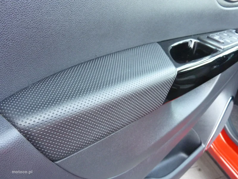 Renault Captur I 33