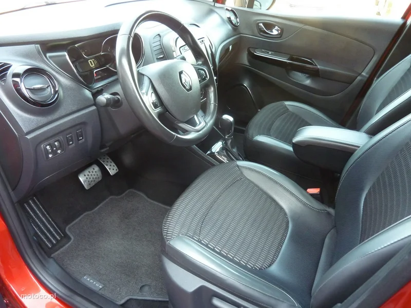 Renault Captur I 10