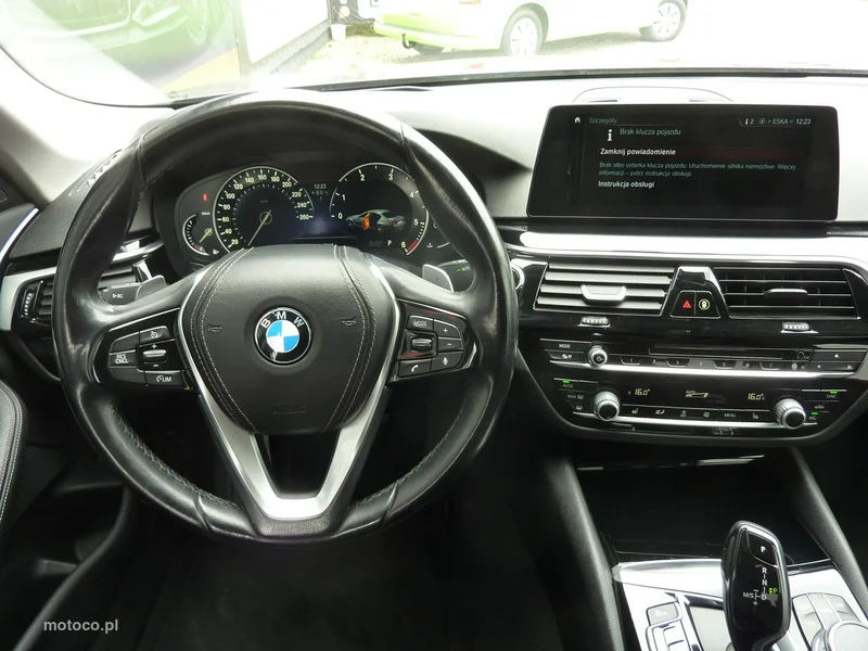 BMW Seria 5 G30 520 21