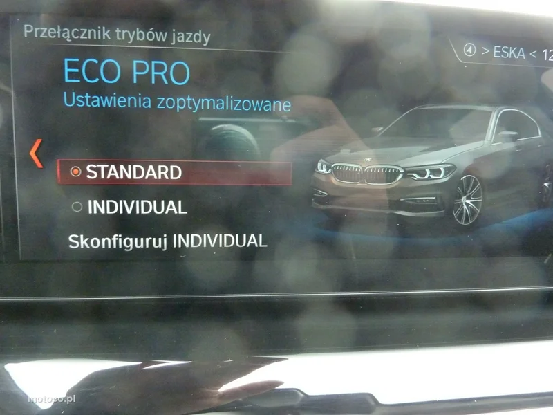 BMW Seria 5 G30 520 27