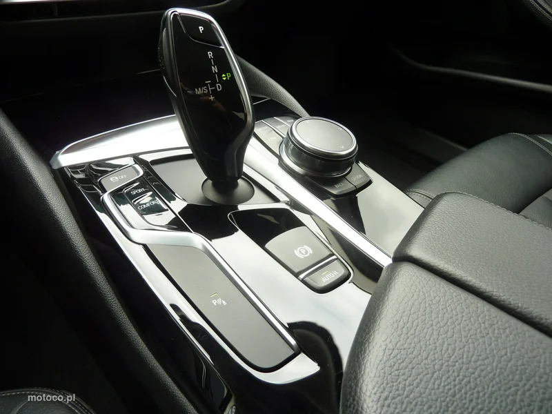 BMW Seria 5 G30 520 31