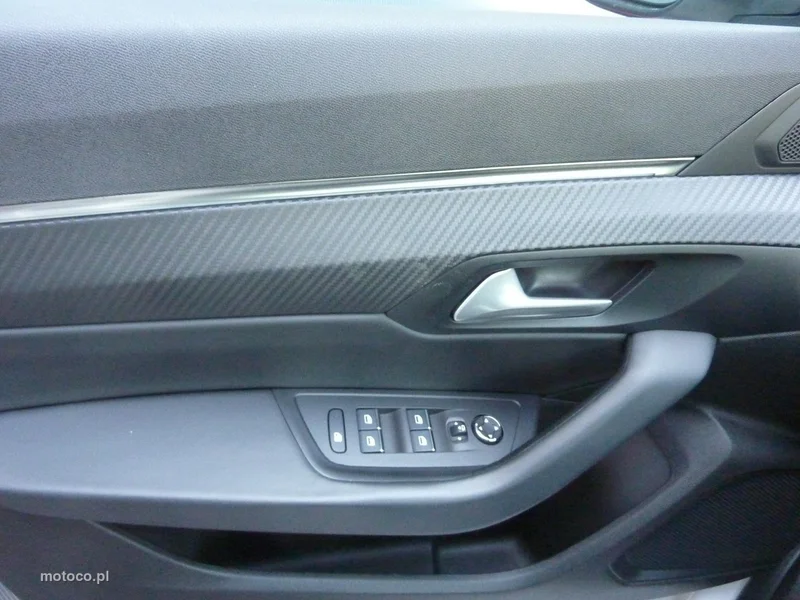 Peugeot 508 32